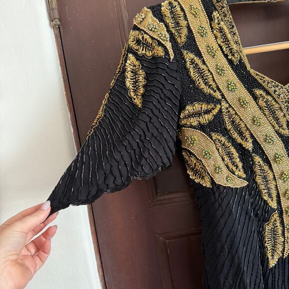 80s Vintage Mark and John Black and gold Fully beaded Beaded Silk Gown Medium - Picture 5 of 9